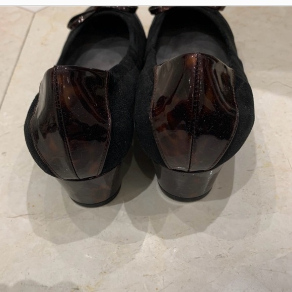 Stuart Weitzman tortoise block kitten heels - Picture 2 of 9